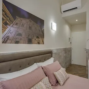 Guest house Navona Charme